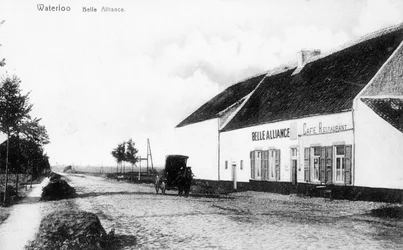 Die Belle Alliance Inn, Hauptquartier Napoleons während der Schlacht von Waterloo, Gedenkpostkarte, ca. 1912 (Fotolitho)